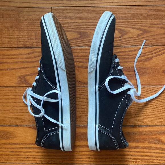 👟Vans “Off the wall” black sneakers/running shoes size 8 black/white womens. - Picture 2 of 13